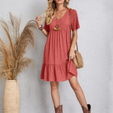 Esme | Zomerjurk met V-hals en speelse ruches voor elegante dagen