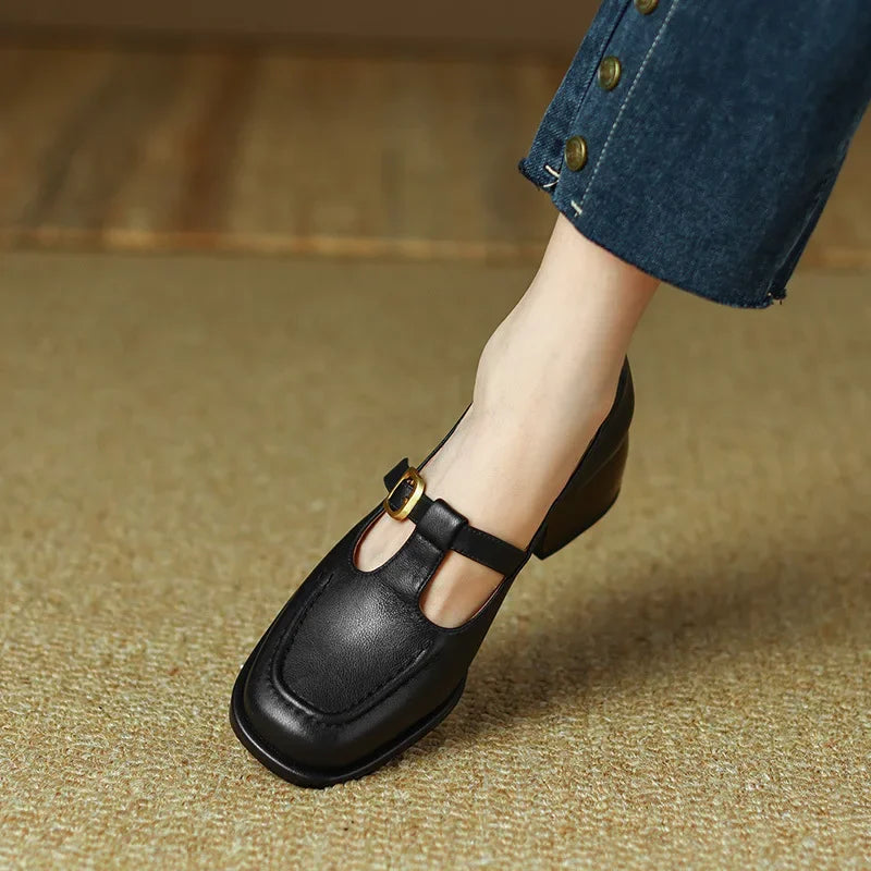 T-bandschoenen met vierkante neus en stabiele hak voor vintage look