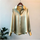 Dani | Satijnen blouse met luxe glans en tijdloze elegantie