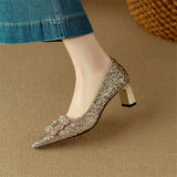 Glitter Pumps met kristallen gesp en comfortabele blokhak