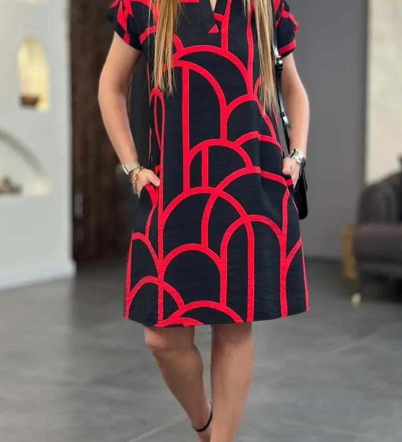 Maia | Midi jurk met korte mouwen en elegante pasvorm