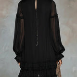 Carolina Vestido Mini de Chiffon Negro con Mangas Farol y Volantes