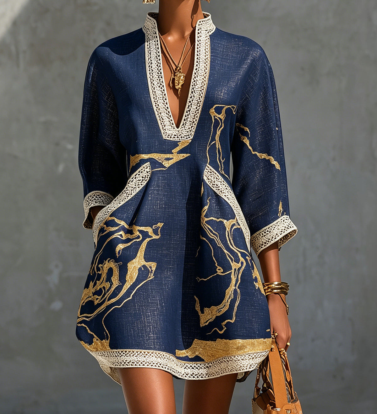 Alissa | Elegante lange jurk met gouden marmerprint