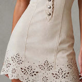 Adara Vestido Mini Color Marfil de Encaje Calado con Escote en V