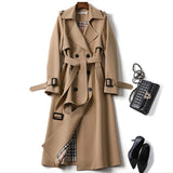 Trenchcoat met getailleerde pasvorm en ceintuur voor elegantie