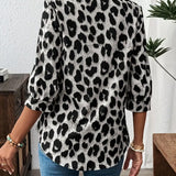 Blouse met luipaardprint en V-hals voor een speelse look