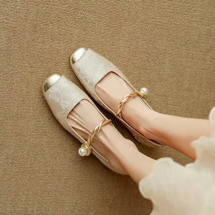 Bandschoenen met pareldetail en glanzende afwerking