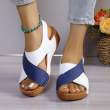 Wedge sandalen met elegante hak en comfortabele ondersteuning
