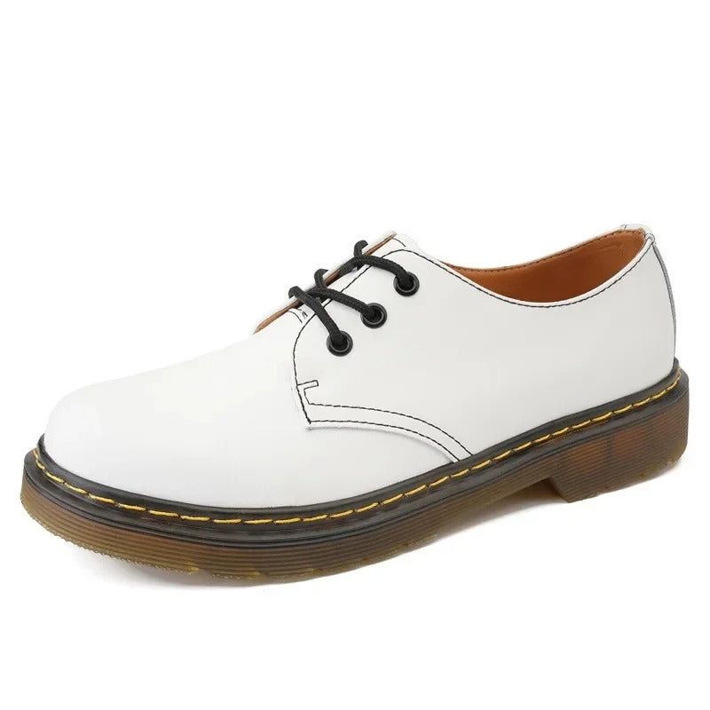 Elegante Enkelschoenen met Verfijnde Details voor Dagelijks Gebruik