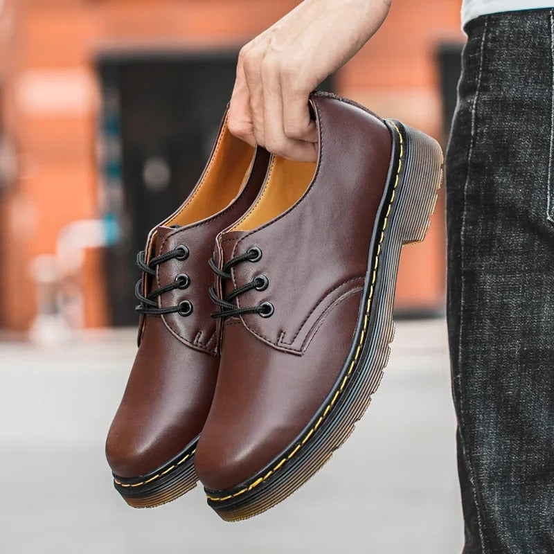 Elegante Enkelschoenen met Verfijnde Details voor Dagelijks Gebruik