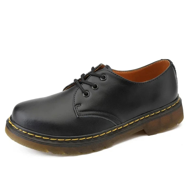 Elegante Enkelschoenen met Verfijnde Details voor Dagelijks Gebruik