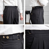 Casual broek met plooien en elegante zijknopsluiting