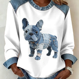 Top met denim accenten en moderne Frenchie print