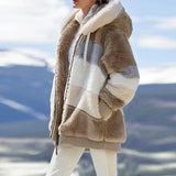 Winterjas met capuchon en getailleerde pasvorm voor elegante warmte
