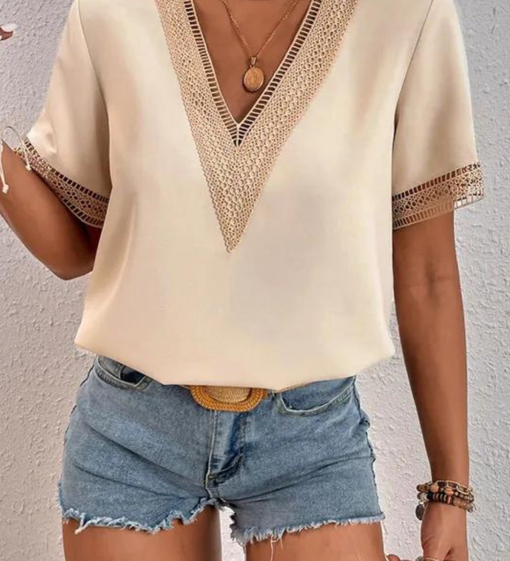 Myrthe | Zomertop met V-hals voor elegante en luchtige dagen